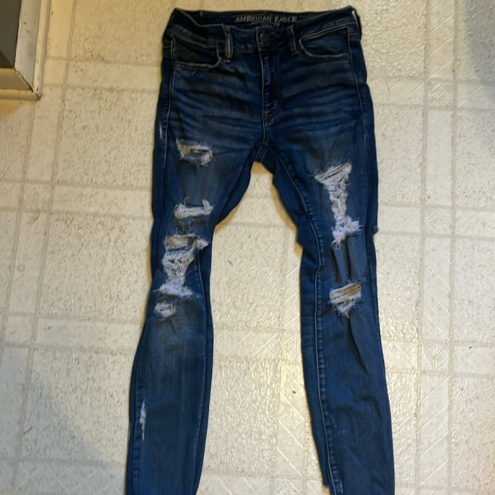American eagle ripped jeans